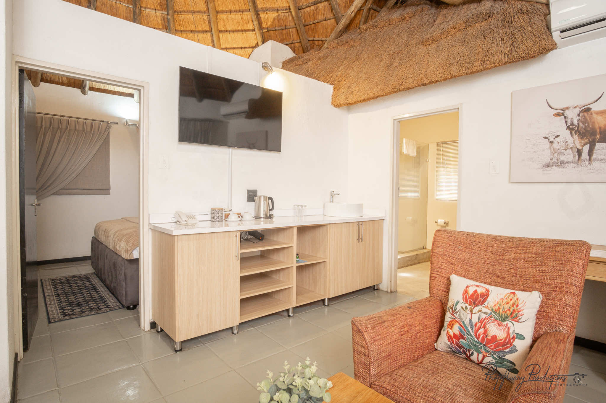 Sefapane Lodge Safaris Phalaborwa Family Room lounge area